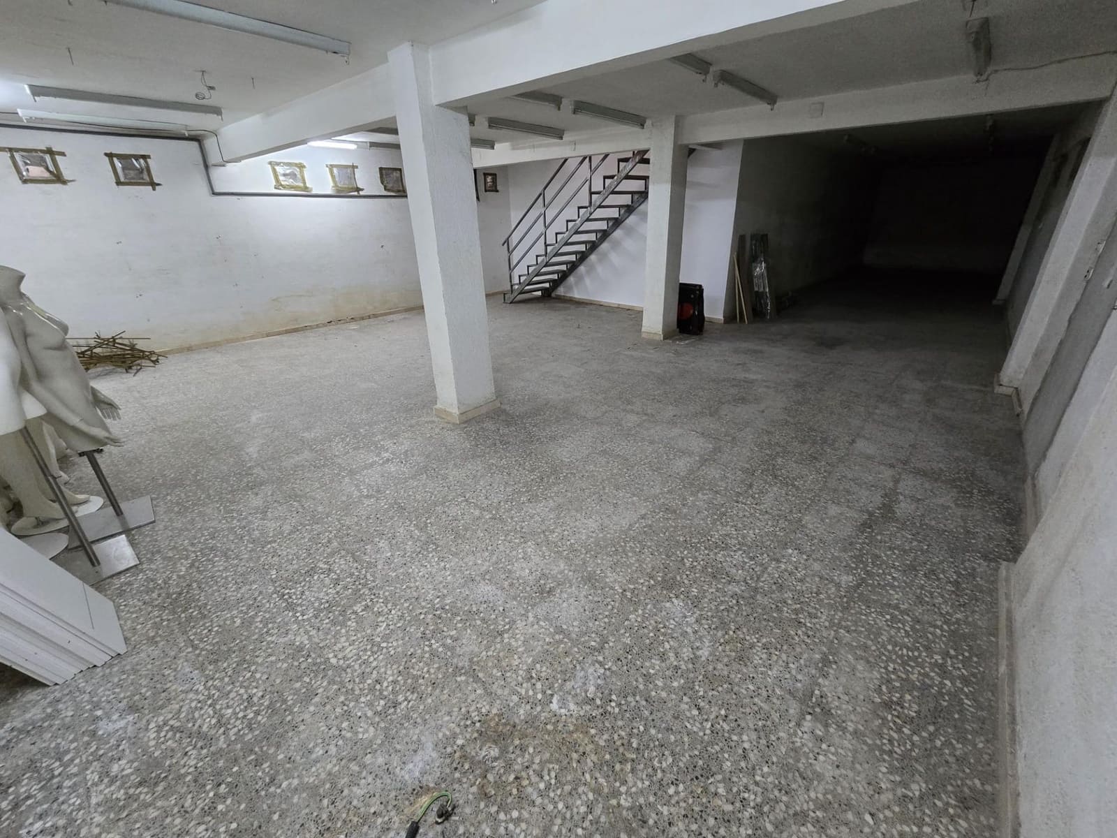 Commercial for rent in Vinaros - € 1,500 (Ref: 9686478)