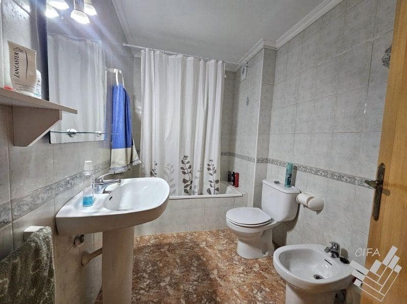 3 bedroom Flat for sale in Vinaros - € 169,000 (Ref: 9686479)