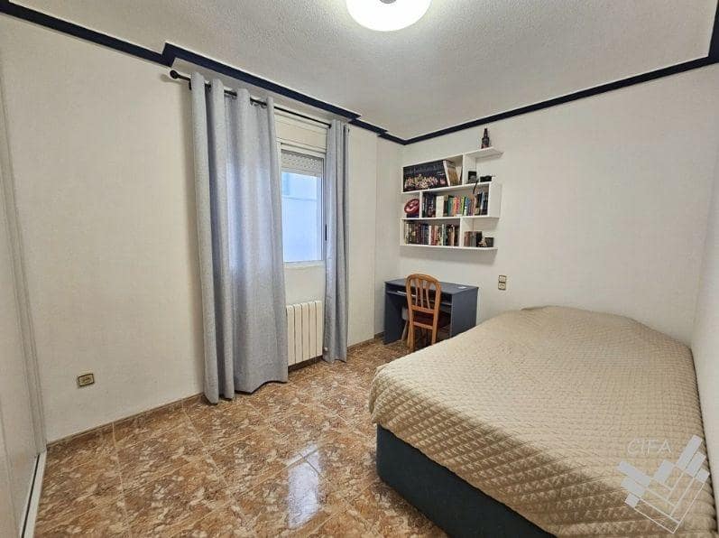 3 bedroom Flat for sale in Vinaros - € 169,000 (Ref: 9686479)