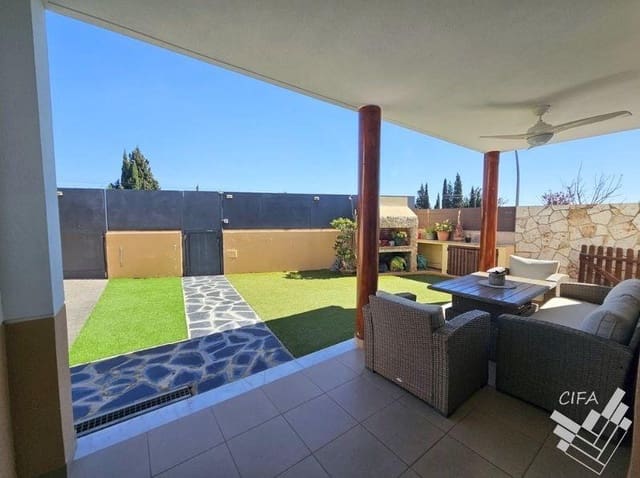 3 slaapkamer Halfvrijstaande villa te koop in Peñíscola met zwembad - € 260.000 (Ref: 9729337)