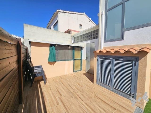 3 slaapkamer Halfvrijstaande villa te koop in Peñíscola met zwembad - € 260.000 (Ref: 9729337)