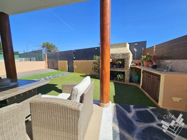 3 bedroom Semi-detached Villa for sale in Peniscola with pool - € 260,000 (Ref: 9729337)