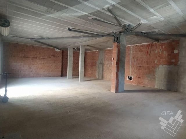 Kommersiell til leie i Vinaròs - € 700 (Ref: 9738588)