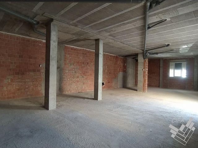 Kommersiell til leie i Vinaròs - € 700 (Ref: 9738588)