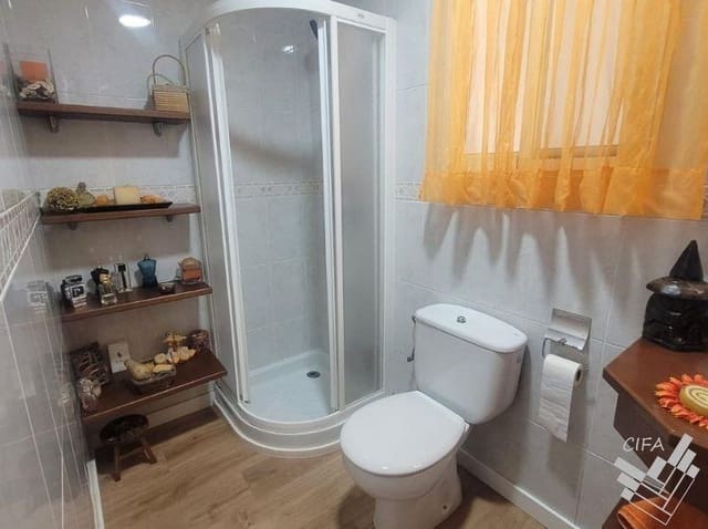 3 bedroom Apartment for sale in Vinaròs with garage - € 280,000 (Ref: 9741763)