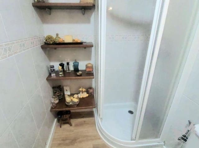 3 bedroom Apartment for sale in Vinaròs with garage - € 280,000 (Ref: 9741763)