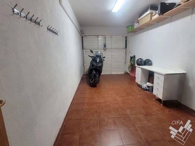 3 bedroom Apartment for sale in Vinaròs with garage - € 280,000 (Ref: 9741763)
