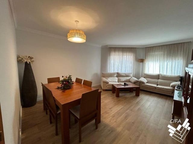 3 soverom Leilighet til salgs i Vinaròs med garasje - € 280 000 (Ref: 9741763)