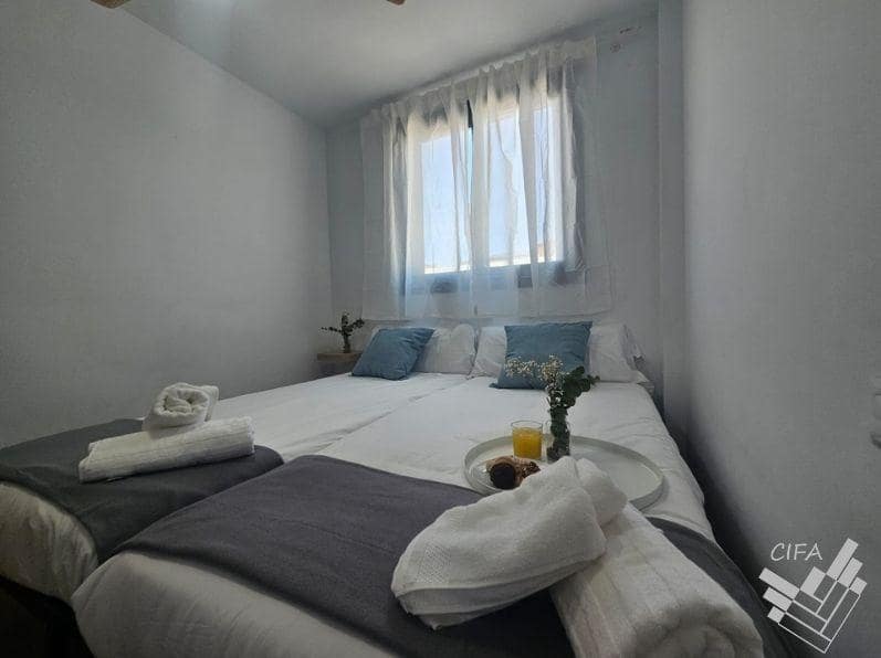 3 bedroom Apartment for sale in Vinaros with pool garage - € 360,000 (Ref: 9762013)