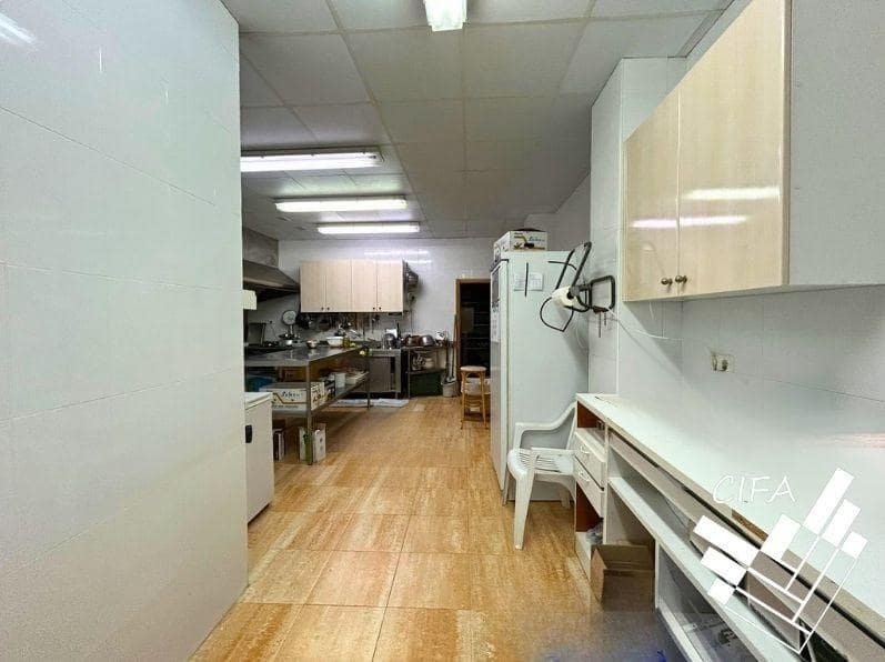 Kommersiell til salgs i Benicarlo - € 105 000 (Ref: 9800641)