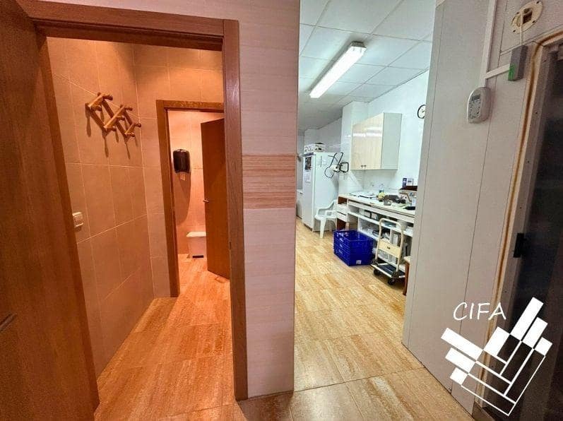 Kommersiell til salgs i Benicarlo - € 105 000 (Ref: 9800641)