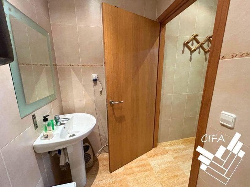 Kommersiell til salgs i Benicarlo - € 105 000 (Ref: 9800641)