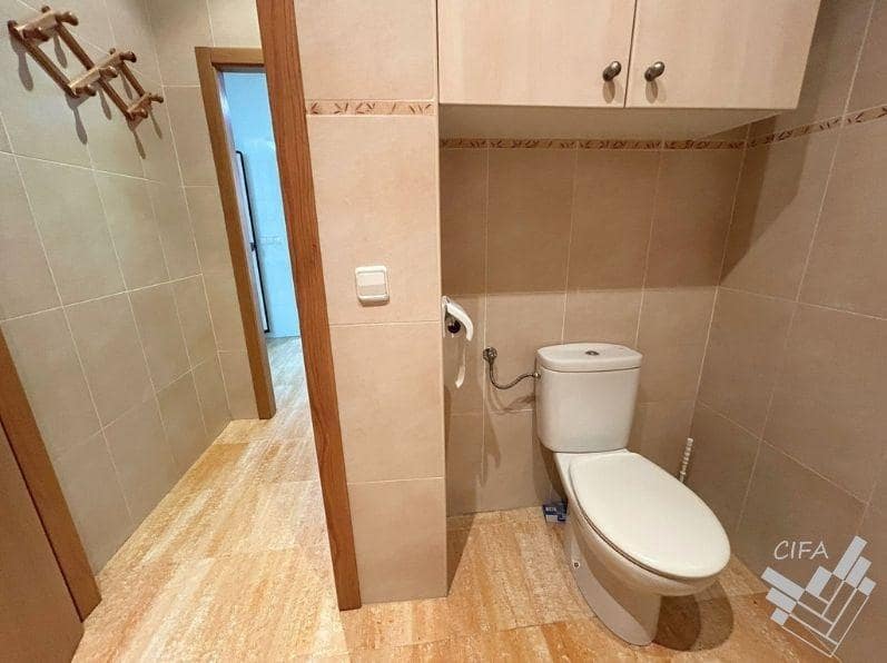 Commercial for sale in Benicarlo - € 105,000 (Ref: 9800641)