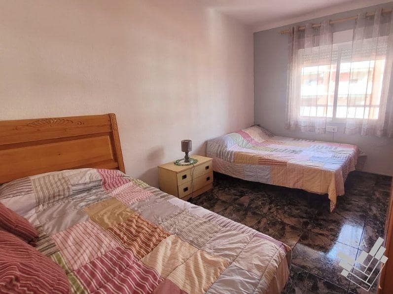 3 makuuhuone Asunto myytävänä paikassa Vinaros - 125 000 € (Ref: 9808005)