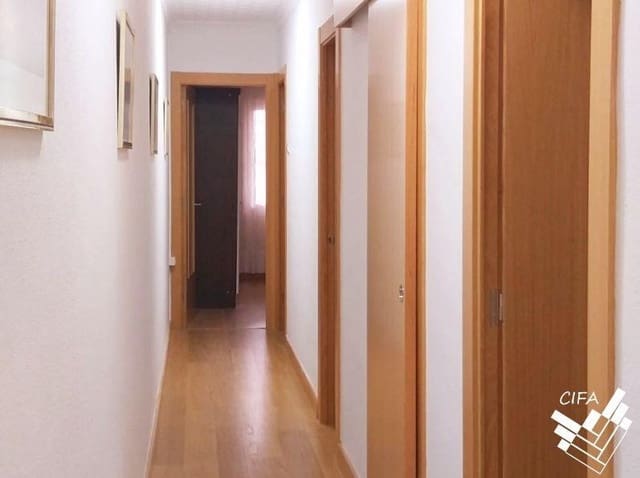 5 soveværelse Erhverv til salg i Vinaròs - € 420.000 (Ref: 9808007)