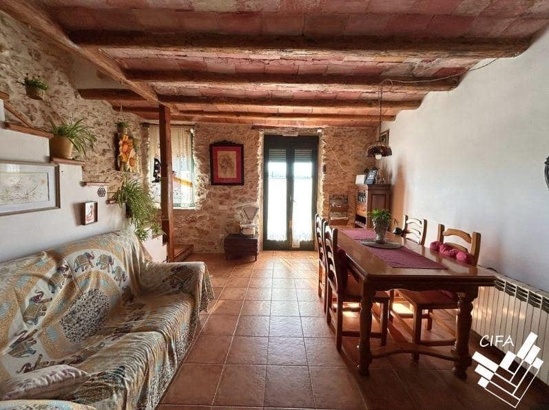 4 quarto Moradia Geminada para venda em Ulldecona - 180 000 € (Ref: 9808008)
