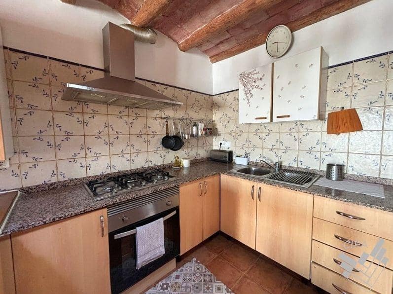 4 quarto Moradia Geminada para venda em Ulldecona - 180 000 € (Ref: 9808008)