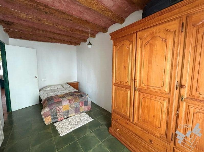 4 quarto Moradia Geminada para venda em Ulldecona - 180 000 € (Ref: 9808008)