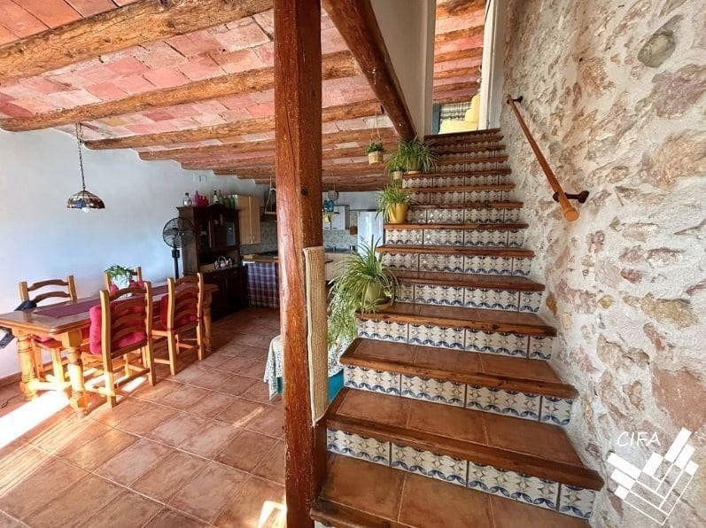 4 quarto Moradia Geminada para venda em Ulldecona - 180 000 € (Ref: 9808008)