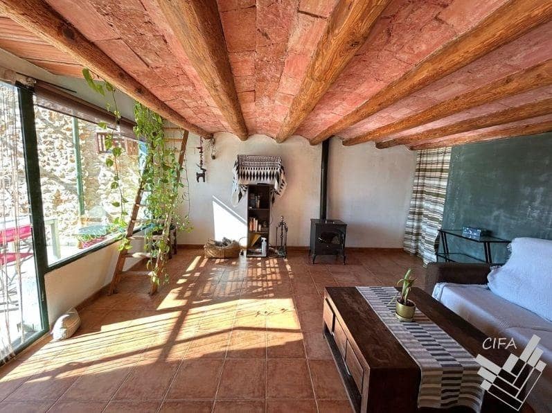 4 quarto Moradia Geminada para venda em Ulldecona - 180 000 € (Ref: 9808008)