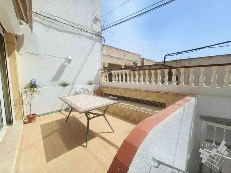 3 sovrum Radhus till salu i Vinaros med pool - 275 000 € (Ref: 9811944)