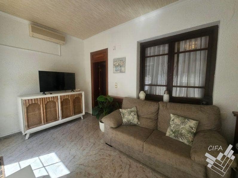 3 sovrum Radhus till salu i Vinaros med pool - 275 000 € (Ref: 9811944)