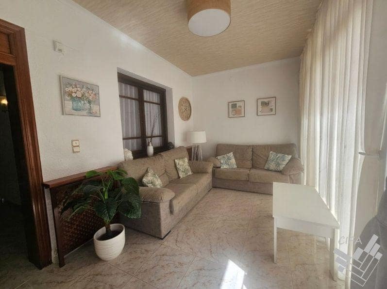 3 sovrum Radhus till salu i Vinaros med pool - 275 000 € (Ref: 9811944)