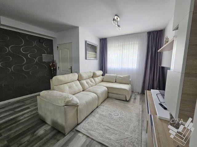 Piso de 3 habitaciones en Benicarló en alquiler - 700 € (Ref: 9813340)