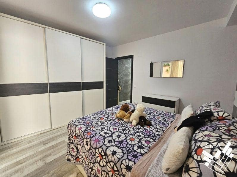 Piso de 3 habitaciones en Benicarló en alquiler - 700 € (Ref: 9813340)
