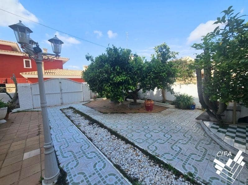 2 camera da letto Villa in vendita in Calig - 240.000 € (Rif: 9813341)