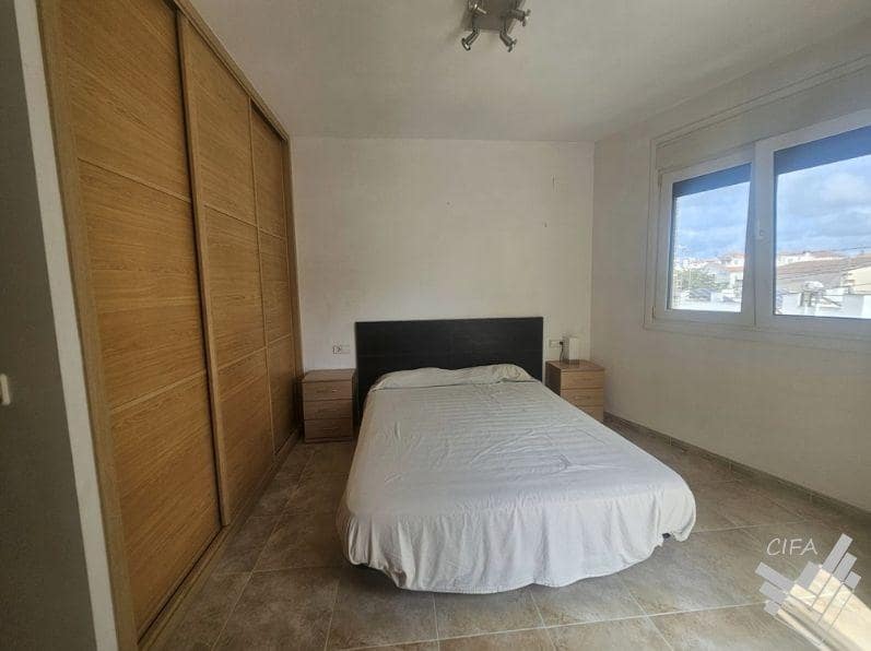 4 chambre Villa/Maison à vendre à Vinaros avec garage - 369 000 € (Ref: 9826663)