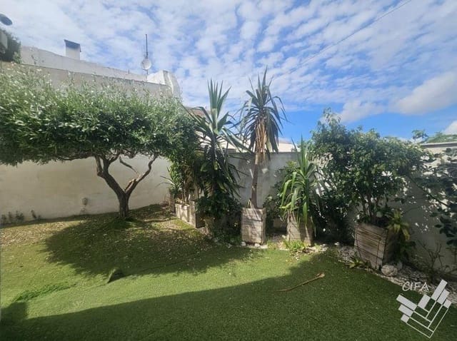 4 chambre Villa/Maison à vendre à Vinaròs avec garage - 369 000 € (Ref: 9826663)