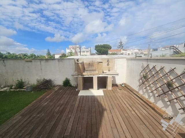 4 chambre Villa/Maison à vendre à Vinaròs avec garage - 369 000 € (Ref: 9826663)
