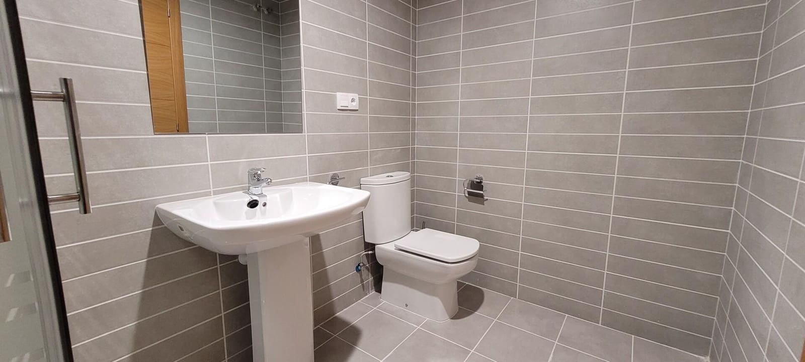 2 bedroom Apartment for rent in Sant Jordi with pool garage - € 600 (Ref: 9829194)
