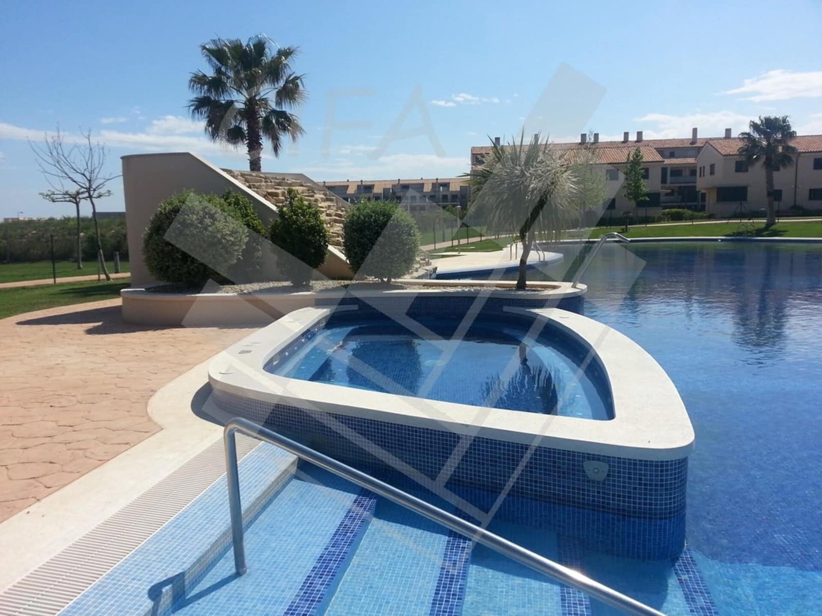 2 bedroom Apartment for rent in Sant Jordi with pool garage - € 600 (Ref: 9829194)