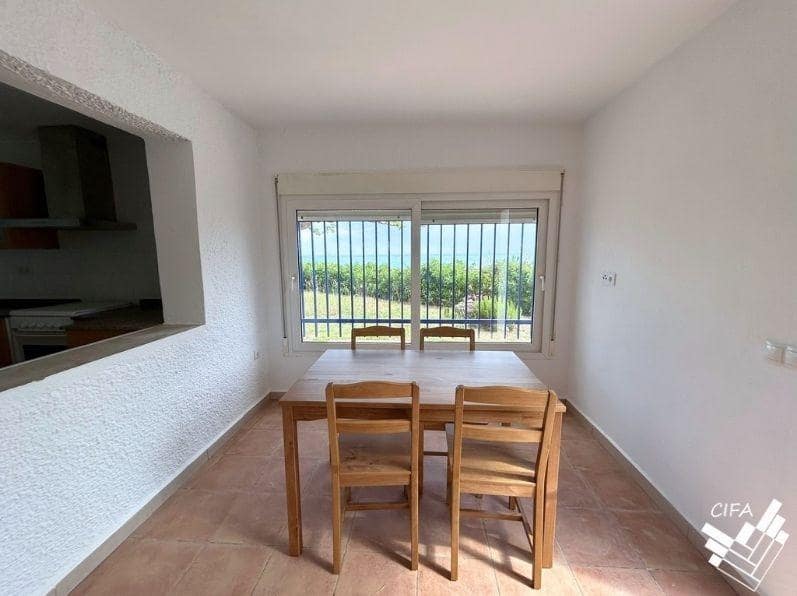 5 bedroom Villa for sale in Vinaros with garage - € 650,000 (Ref: 9839285)