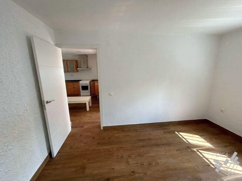 5 bedroom Villa for sale in Vinaros with garage - € 650,000 (Ref: 9839285)