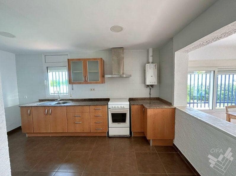 1 bedroom Villa for rent in Vinaros with garage - € 1,000 (Ref: 9840377)