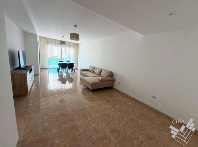 3 bedroom Flat for rent in Vinaròs - € 700 (Ref: 9873534)
