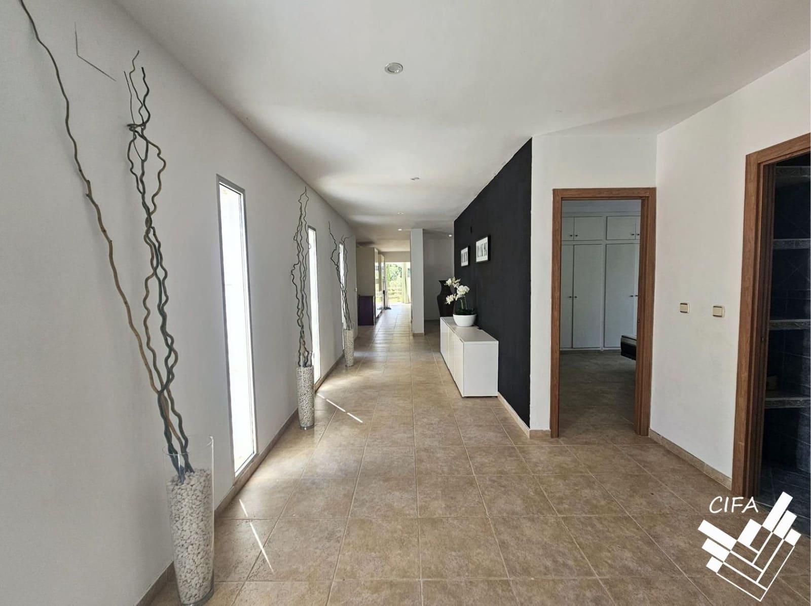 4 sovrum Villa till salu i Calig - 590 000 € (Ref: 9899203)
