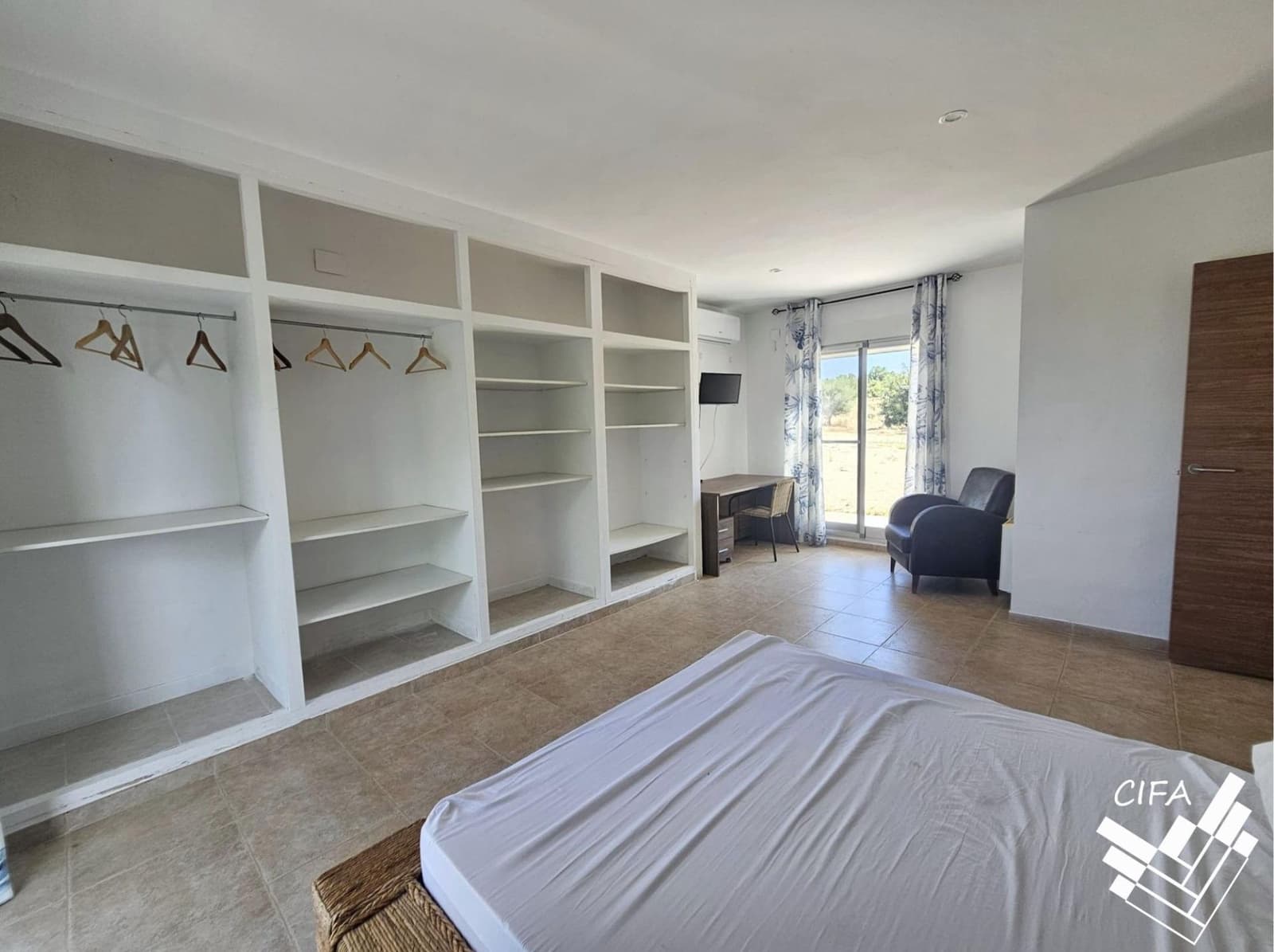 4 sovrum Villa till salu i Calig - 590 000 € (Ref: 9899203)