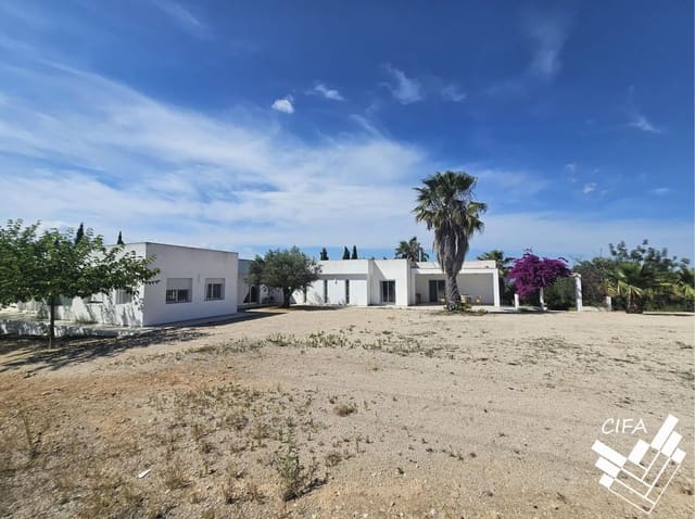 4 bedroom Villa for sale in Càlig - € 590,000 (Ref: 9899203)