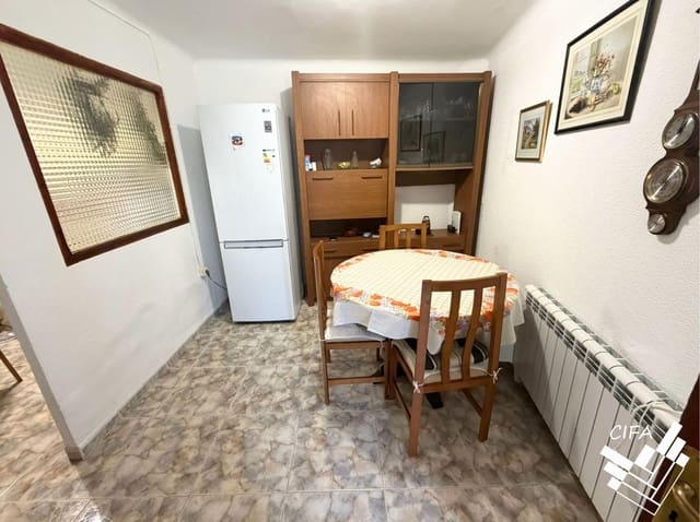 Casa de 5 habitaciones en La Salzedella en venta con garaje - 60.000 € (Ref: 9915865)
