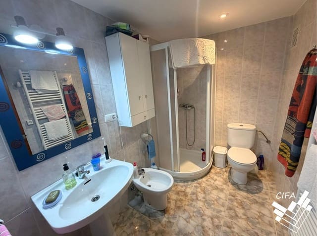Casa de 5 habitaciones en La Salzedella en venta con garaje - 60.000 € (Ref: 9915865)