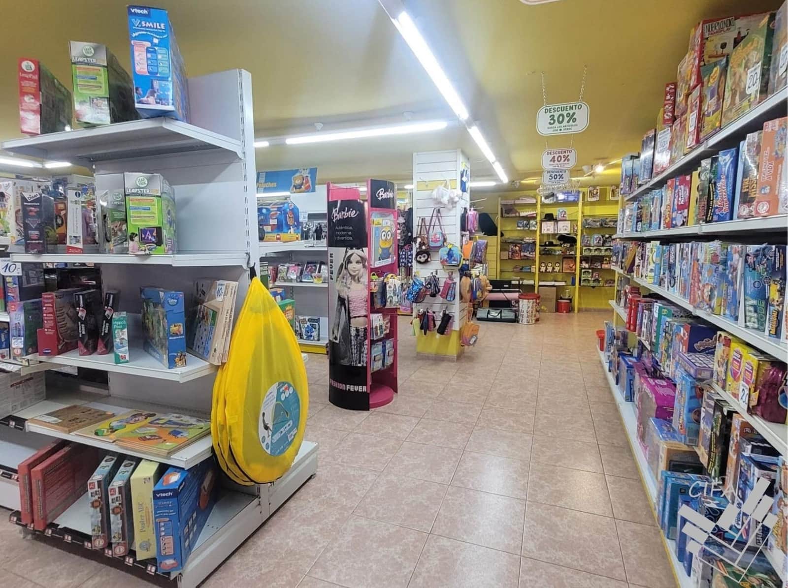 Commercieel te huur in Vinaros - € 2.000 (Ref: 9936430)