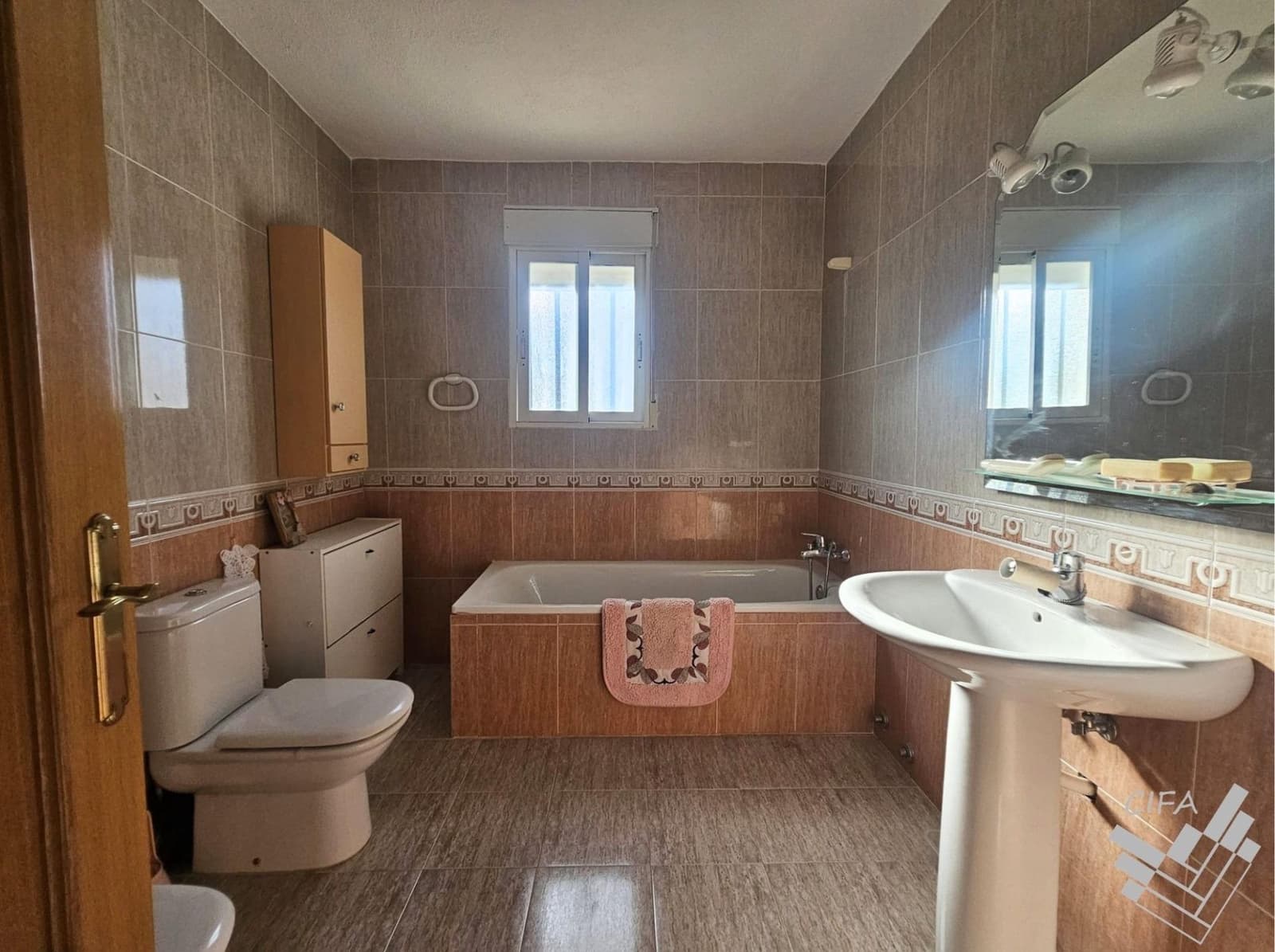 5 soverom Villa til salgs i Vinaros med garasje - € 390 000 (Ref: 9938241)