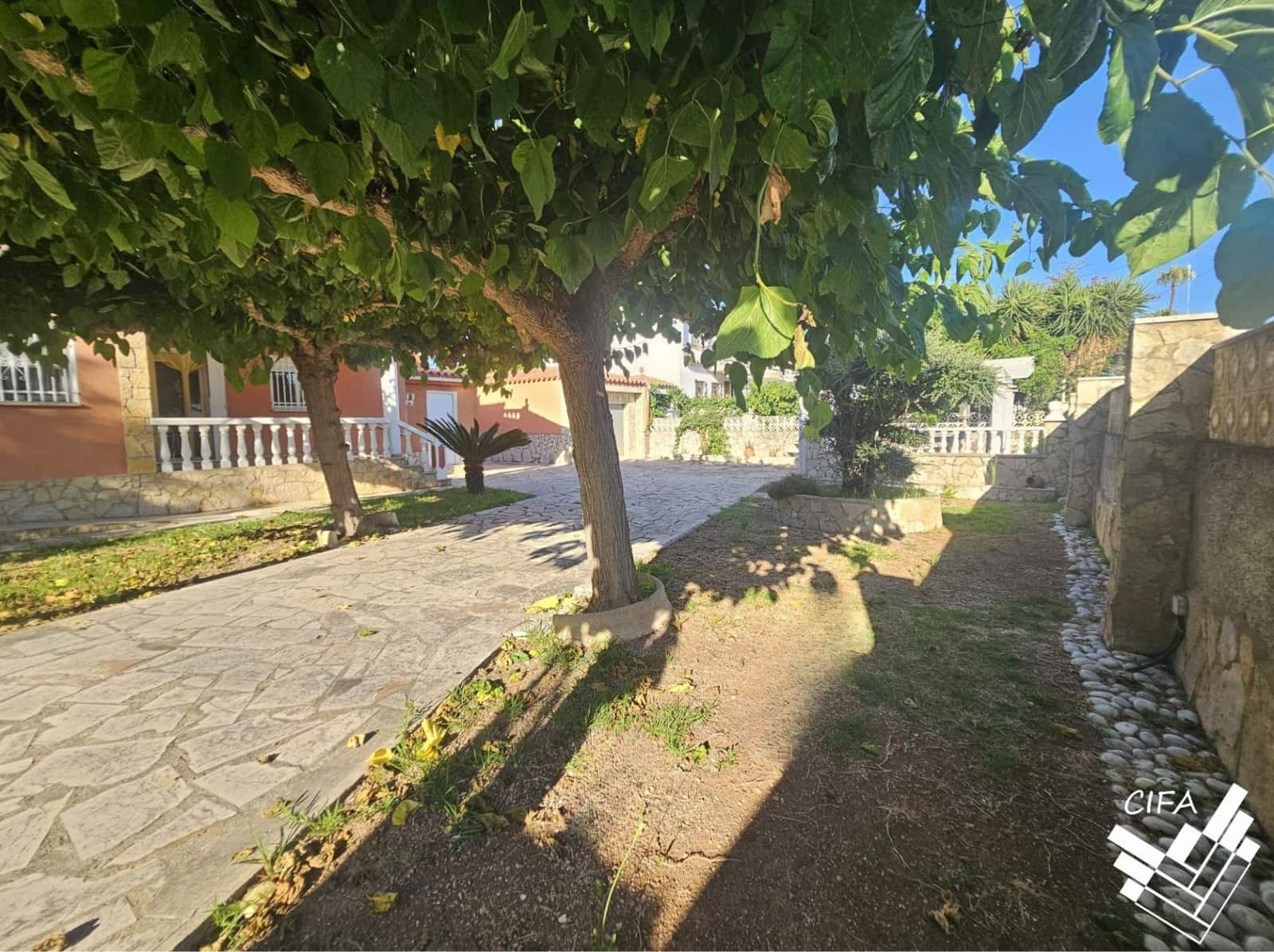 5 soverom Villa til salgs i Vinaros med garasje - € 390 000 (Ref: 9938241)