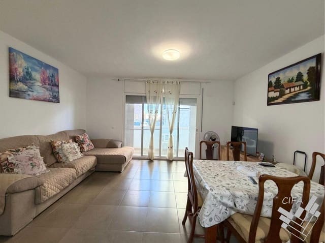 Piso de 3 habitaciones en Vinaròs en venta con piscina - 175.000 € (Ref: 9940011)