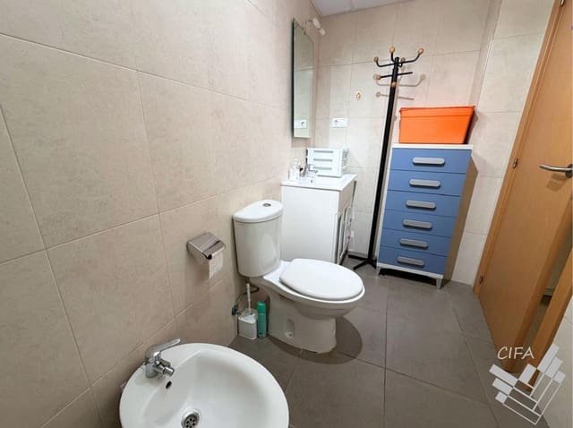 Piso de 3 habitaciones en Vinaròs en venta con piscina - 175.000 € (Ref: 9940011)