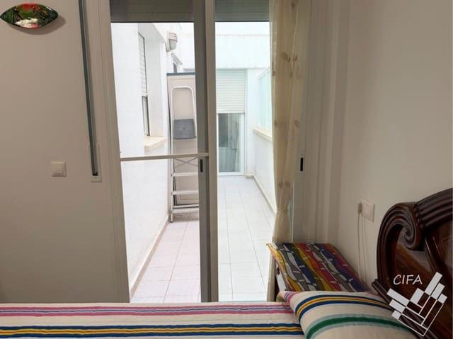 Piso de 3 habitaciones en Vinaròs en venta con piscina - 175.000 € (Ref: 9940011)